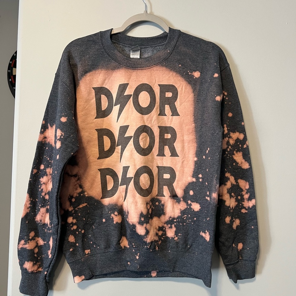 Gray Bleached Graphic Sweatshirt with Bold Design